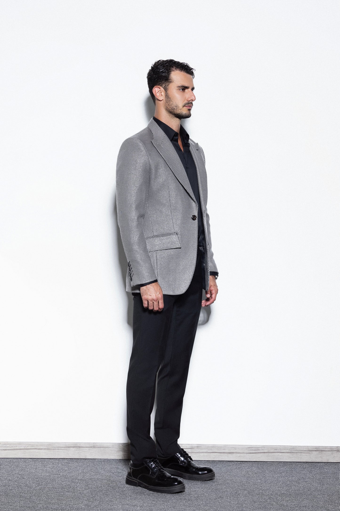 Slim-Fit Jacquard Blazer