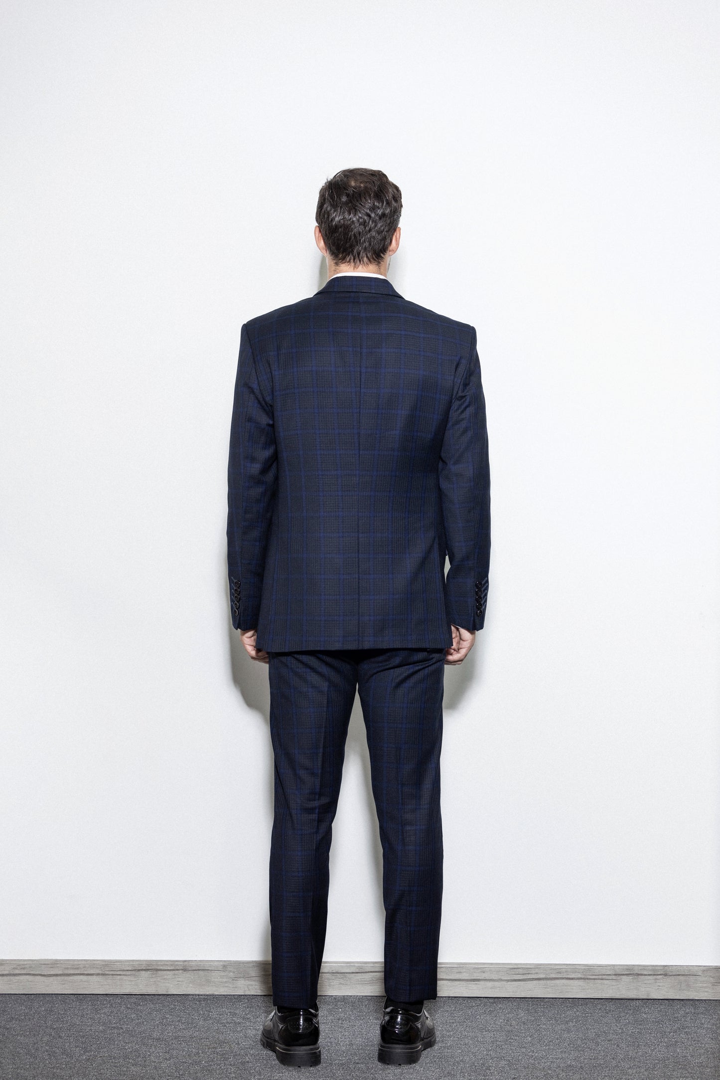 Single breasted Navy Blue Hidden checked suit